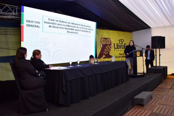 jornada-de-divulgacion-cientifica-libroferia-encarnacion-unae-2019-08749E9A6E-6BDF-2C71-FC6B-1BF17D8D3087.jpg