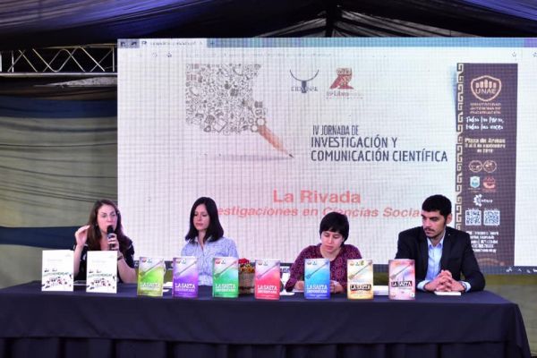 jornada-de-divulgacion-cientifica-libroferia-encarnacion-unae-2019-12780A9CD3-1ADD-DD7F-2F42-03F4724C9534.jpg