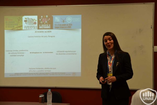 18-10-12-encuentro-de-tesistas-e-investigadores-primer-dia-16-copiarF22D4769-87FC-091D-ED00-5AF347725AB7.jpg