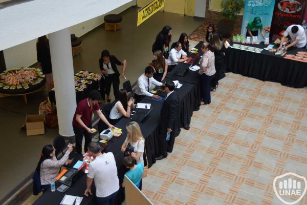 18-10-12-encuentro-de-tesistas-e-investigadores-primer-dia-4-copiar66C42630-9B29-839B-D9C7-69C2AA6AE943.jpg