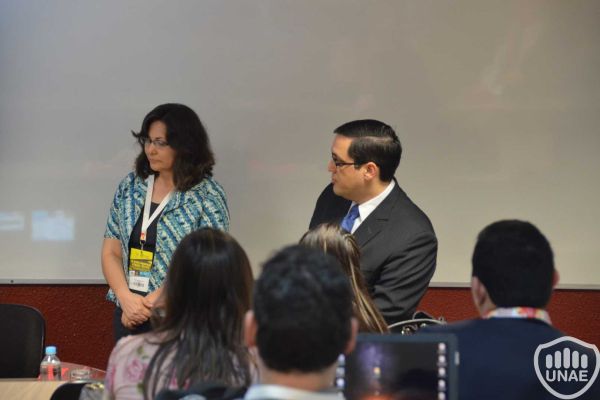 18-10-12-encuentro-de-tesistas-e-investigadores-primer-dia-62-copiar1C7BFACA-26AF-A899-7A0C-46B8EE2FCD0A.jpg