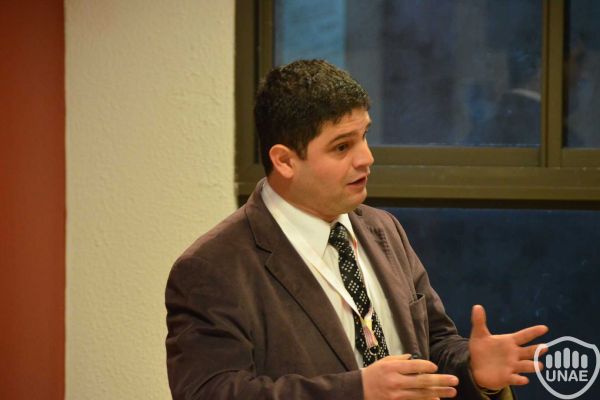 18-10-12-encuentro-de-tesistas-e-investigadores-primer-dia-93-copiar353D276F-9FBE-0EB0-893E-3C067EAA249C.jpg