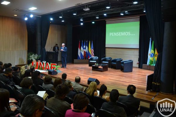 18-10-12-segundo-dia-de-las-jornadas-de-educacion-faela-42-copiar386AFD89-9891-71DE-6A12-68824AD1EE37.jpg