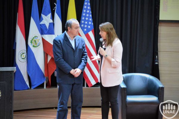 18-10-12-segundo-dia-de-las-jornadas-de-educacion-faela-74-copiar5B48CE4A-3902-4BDF-6D12-4555FD80FD2D.jpg