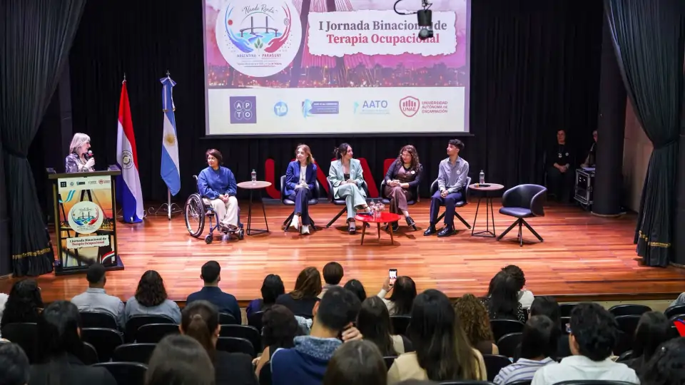 En el marco de la habilitación de la Licenciatura en Terapia Ocupacional, la UNAE reunió a profesionales de Paraguay y Argentina en un encuentro binacional