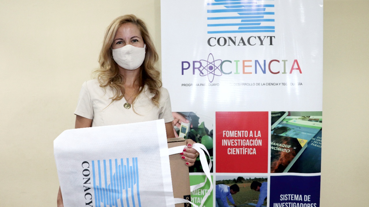 Amelia Yackow docente unae primer lugar CONACYT 2021 03