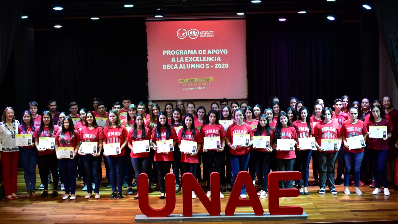 beca alumno 5 UNAE 2020 