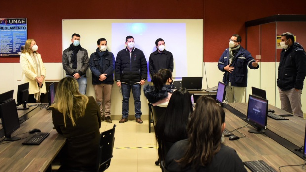 capacitacion de estudiantes voluntarios 01