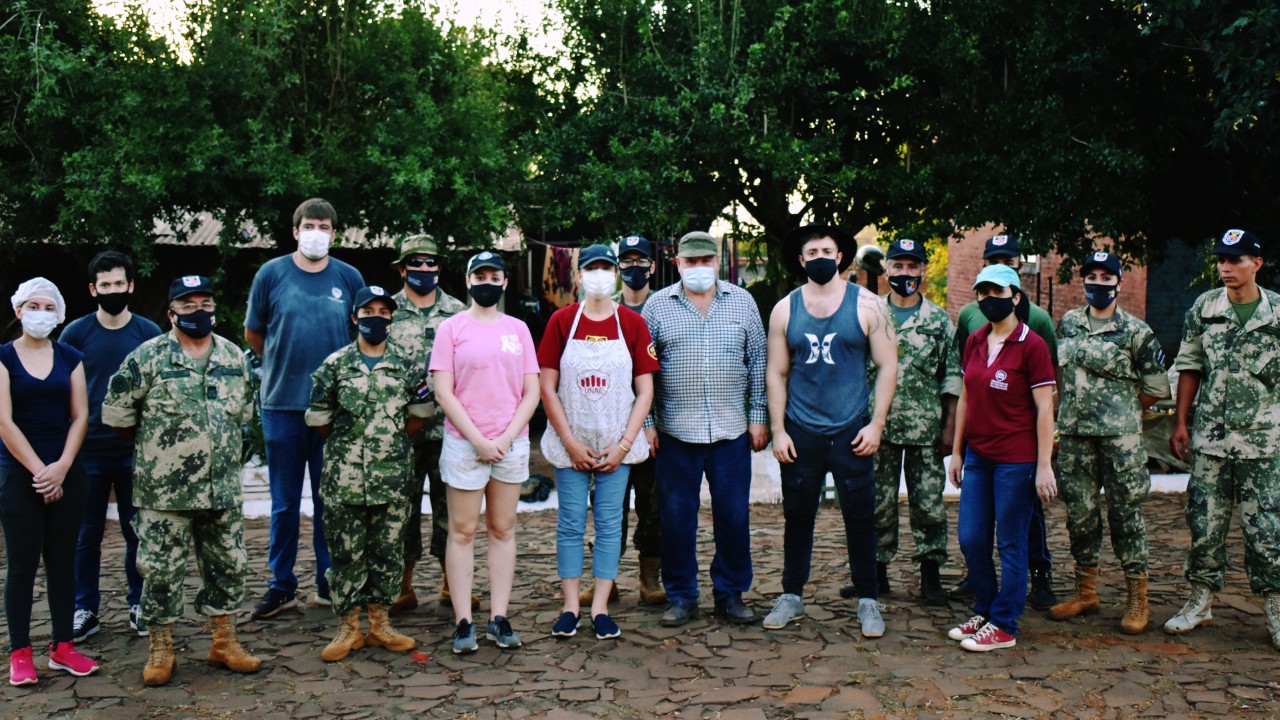 cena solidaria en navidad 01
