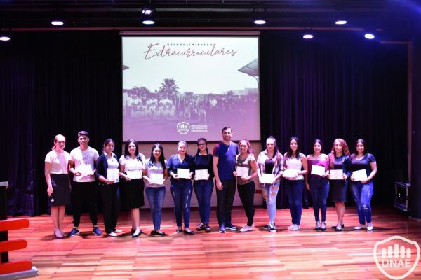extracurricular-unae-2019-482B3566E-EE3F-8CC4-7EED-0D9E04AE515B.jpg