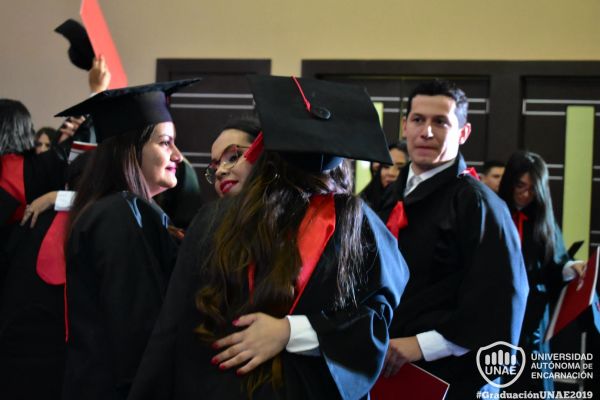 dsc-0047-graduacion-2019D81634F5-4E40-80D2-DA25-56B86B7E0D33.jpg