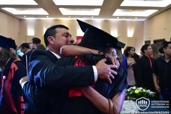 dsc-0072-graduacion-2019DC27116F-CC7F-4596-41B4-6AD51A04D57A.jpg