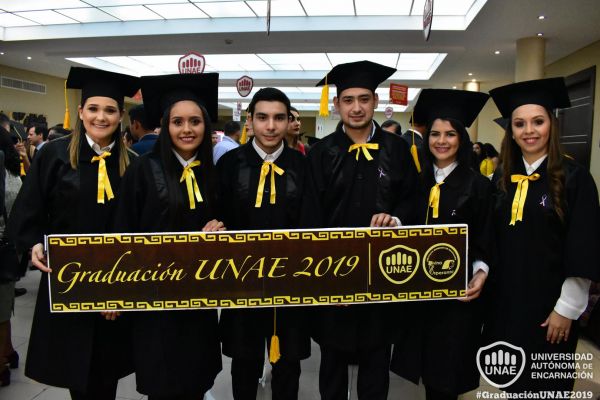 dsc-0092-graduacion-20197C3CA913-7EC5-BECF-0F1F-0D8758740A45.jpg