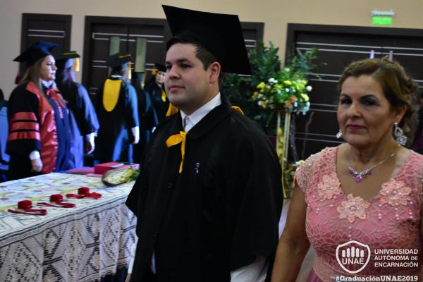 dsc-0128-graduacion-2019F51FB830-F268-E0E7-9486-DE9D90B94E99.jpg