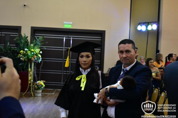 dsc-0129-graduacion-201912F35CDD-CBF8-CFA1-9241-17256595ADCD.jpg