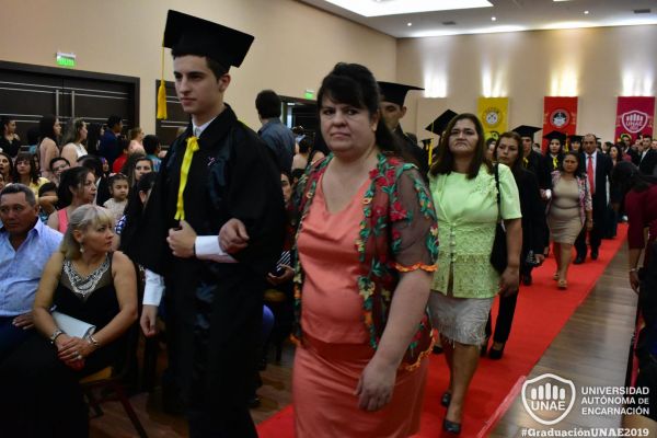 dsc-0155-graduacion-201933247BCF-25C0-E38B-F517-86FB081E0AB6.jpg