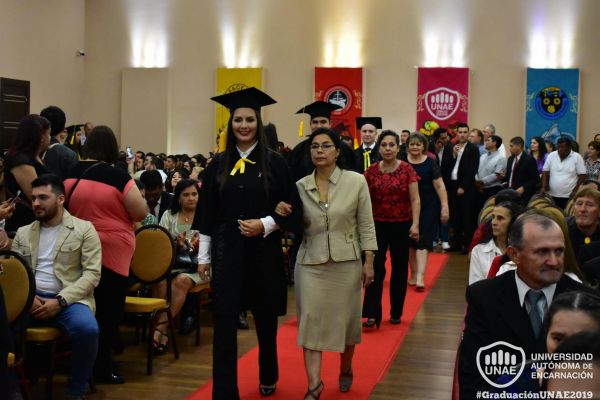 dsc-0159-graduacion-20195A5580D5-B398-ADB6-FBBB-919AEEA72CEB.jpg