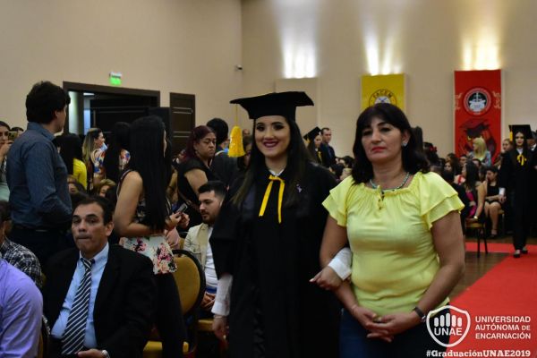 dsc-0160-graduacion-20199AD5F57D-4CA5-F0D2-D2B2-A59A97A84DD7.jpg