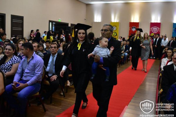 dsc-0171-graduacion-2019C77F03E8-2611-BD25-73A4-C2451414A50C.jpg