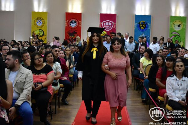dsc-0178-graduacion-20193D7DB269-DDCA-5CDF-E52C-6CA79CE23E1A.jpg