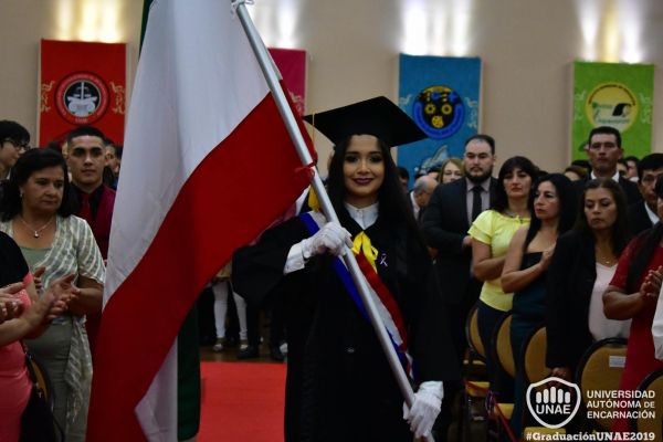 dsc-0185-graduacion-20199537F19E-6259-2D17-2004-B421AADF5B28.jpg