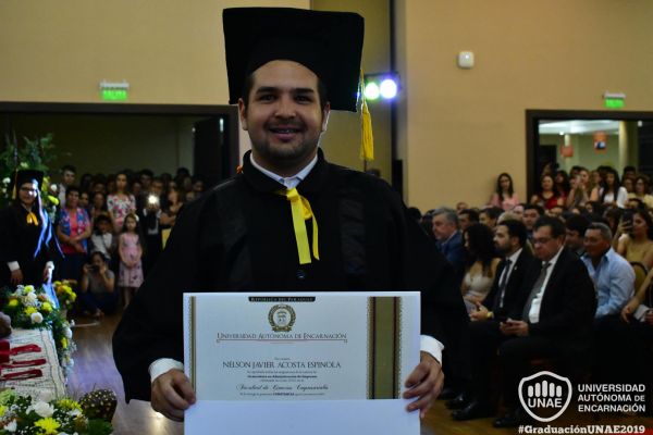 dsc-0294-graduacion-201902467398-F7B5-5036-DE8E-64559BD6E4E6.jpg