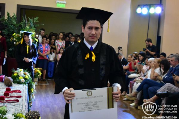 dsc-0300-graduacion-2019B4529CF3-5FAE-A78F-8211-3FF68905843A.jpg
