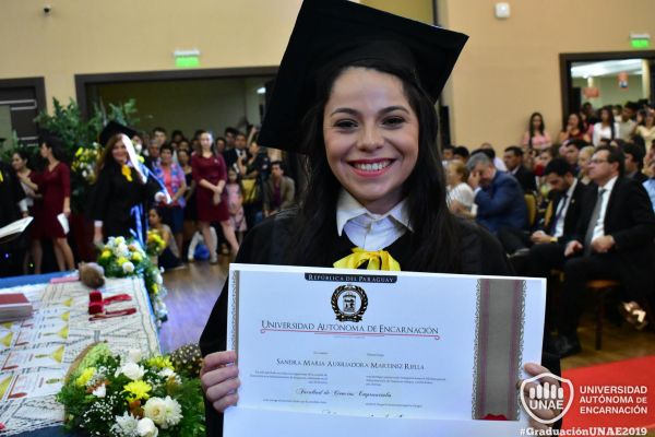 dsc-0378-graduacion-2019D2A5D6D7-6320-7626-D9E5-B8C44D47917B.jpg