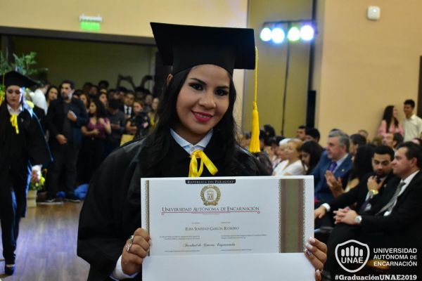 dsc-0474-graduacion-2019371F82CA-489E-3C7E-7CF4-3A8A482236B8.jpg