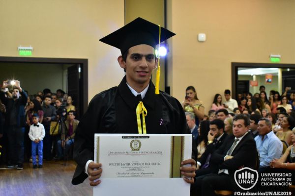 dsc-0503-graduacion-20198CDA5FBF-6F40-FC4D-4144-01C498210E3F.jpg