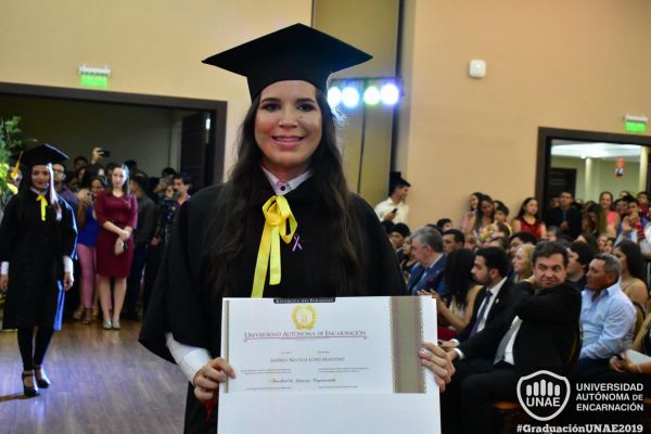 dsc-0533-graduacion-20194C8DC9A0-787D-D3A9-90FB-C445C6153645.jpg