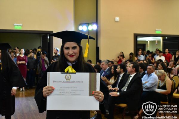 dsc-0595-graduacion-201974F31E9C-62B5-66EA-6C42-4F5DC12F1731.jpg