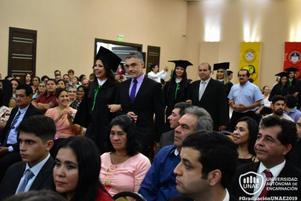 dsc-0614-graduacion-201964FE3DD1-7368-0CDA-03DC-322599B332DB.jpg