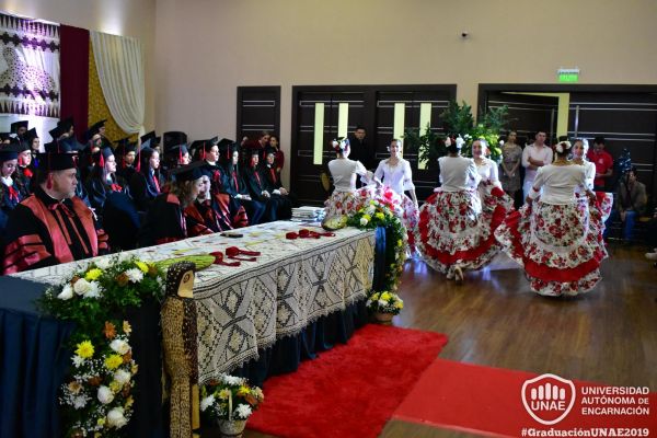 dsc-0677-graduacion-2019E6F3853B-A081-6BE8-E8F4-5B113C83B497.jpg