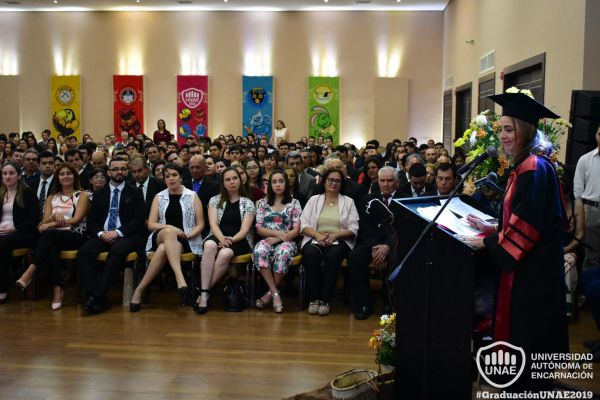 dsc-0768-graduacion-2019AA6E0409-8B2A-57B6-F296-B92473346715.jpg