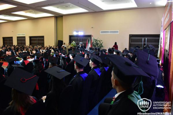 dsc-0799-graduacion-2019B6852FE7-A026-93FB-2997-E884D5CB1482.jpg