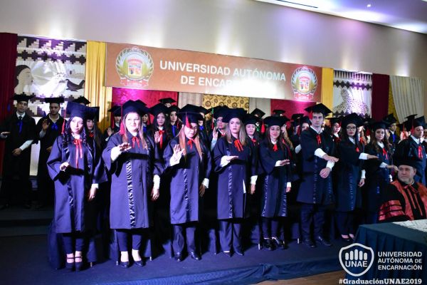 dsc-0815-graduacion-2019A3725232-0EC3-8541-A809-52B774F15DB4.jpg