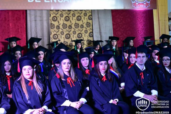 dsc-0823-graduacion-2019E646E874-4143-A0B6-B2D9-FBFBDA1729C0.jpg