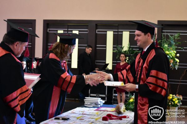 dsc-0828-graduacion-20198C0271F0-70EC-C561-7DC9-7ADC0CE42254.jpg
