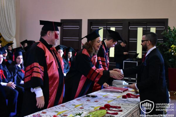 dsc-0832-graduacion-20198AC4B066-44C9-66E5-D310-7E64E8281EF5.jpg