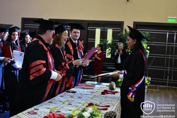 dsc-0869-graduacion-2019FF87822E-C7BD-0E35-631A-8992BF571934.jpg