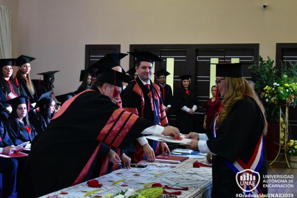 dsc-0908-graduacion-20190DBB4519-761D-8ACB-B0E3-BF09DE16FDD3.jpg