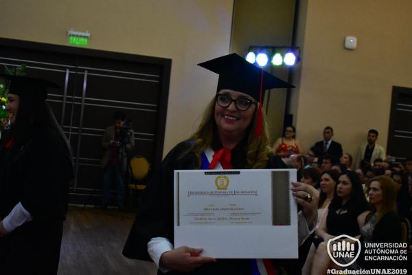 dsc-0911-graduacion-201936954D88-A366-D5AF-92D7-03E01F67A2D9.jpg