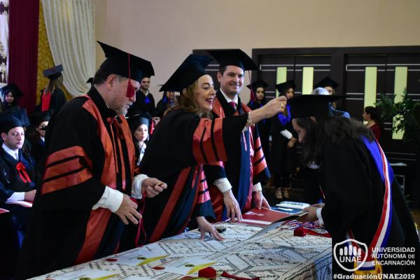 dsc-0968-graduacion-20196CB9C373-AC3C-49AD-D16A-911A549271AB.jpg