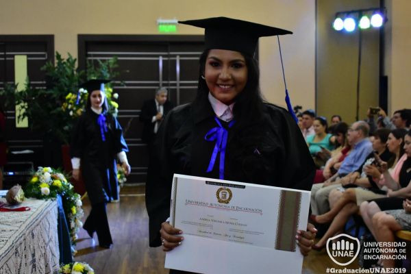 dsc-0982-graduacion-2019F75D7BD2-4ED6-6CAD-D9EA-3225D25E5743.jpg
