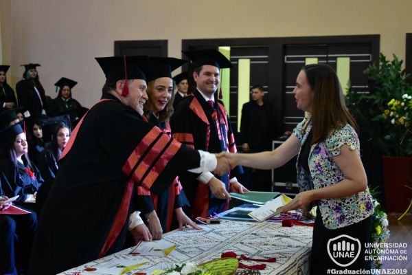 dsc-0996-graduacion-2019EF154F98-B60F-17EB-274D-86D6508ADE0E.jpg