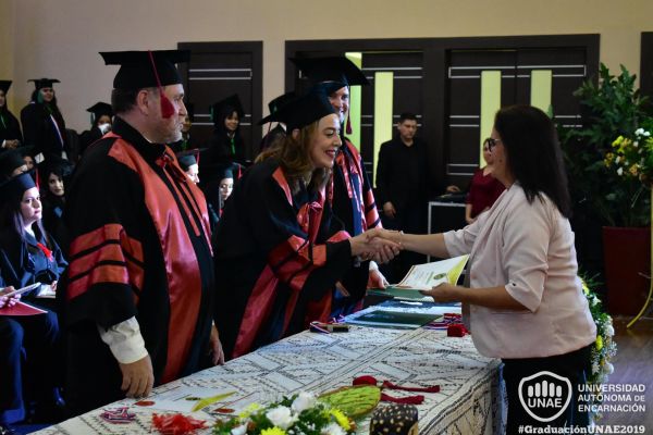 dsc-0998-graduacion-2019C6C13895-2795-2EEF-50EA-D7CA6750A22A.jpg