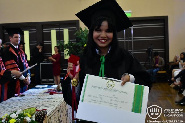 dsc-1008-graduacion-201951201E36-561C-355B-5DA9-1249674156D4.jpg