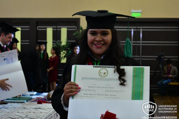 dsc-1017-graduacion-201930A309FE-5AFA-6768-8339-217AF7300A44.jpg