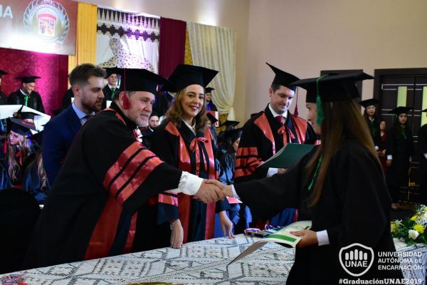 dsc-1021-graduacion-20191A981ED4-876A-8437-525D-7796E7A4B14B.jpg